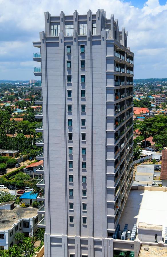 Lark Hotel Daressalam Exterior foto